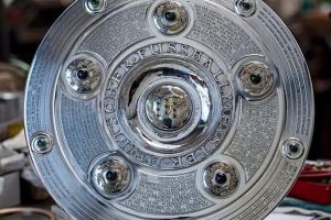 393928
